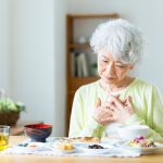 高齢者の食欲不振の原因と対策｜栄養補助食品も効果的に活用しよう！