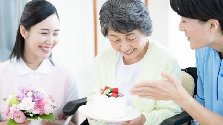 介護食でも美味しいケーキ｜選ぶポイントやレシピを解説！