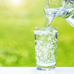 慢性腎臓病と水分｜1日の目安や水分摂取のポイント4つを解説