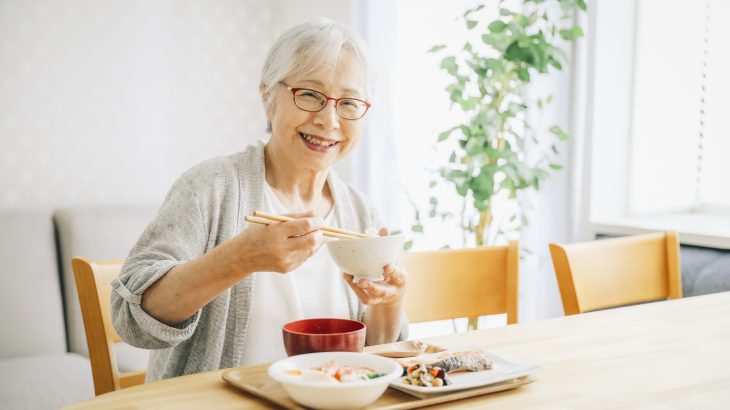 高齢者の健康を守る！低栄養のサインと効果的な食事対策